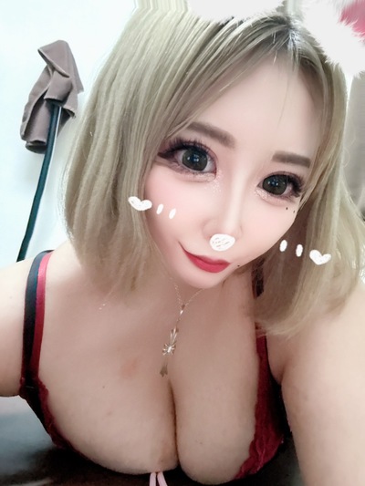 椿れおな　唯一無二の存在感さんの写真
